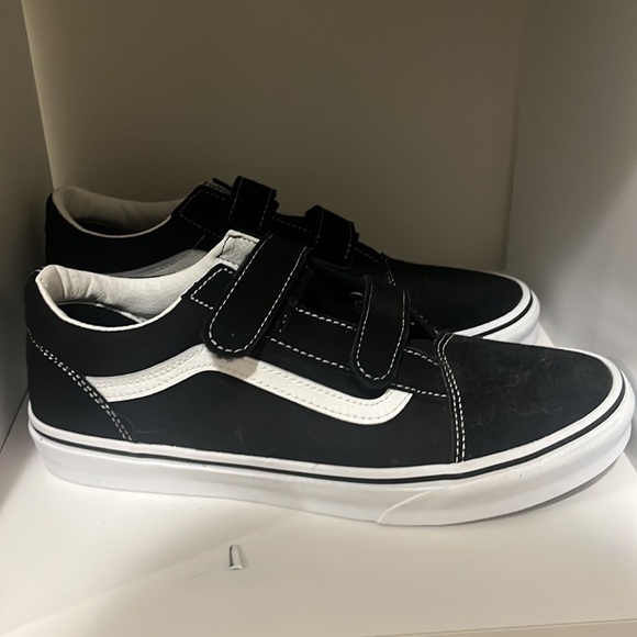 black velcro vans - Picture 2 of 3